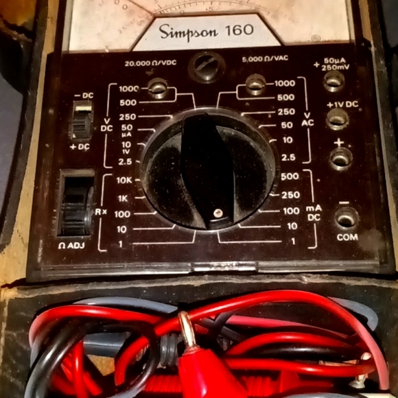 Simpson 160 voltage meter - Picture 4 of 5